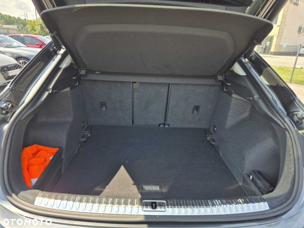 Audi Q3 Sportback - 32