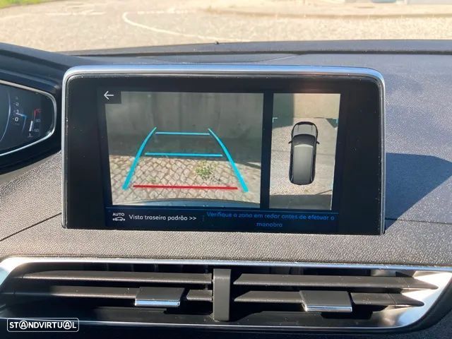 Peugeot 5008 1.2 PureTech Allure EAT8 - 54