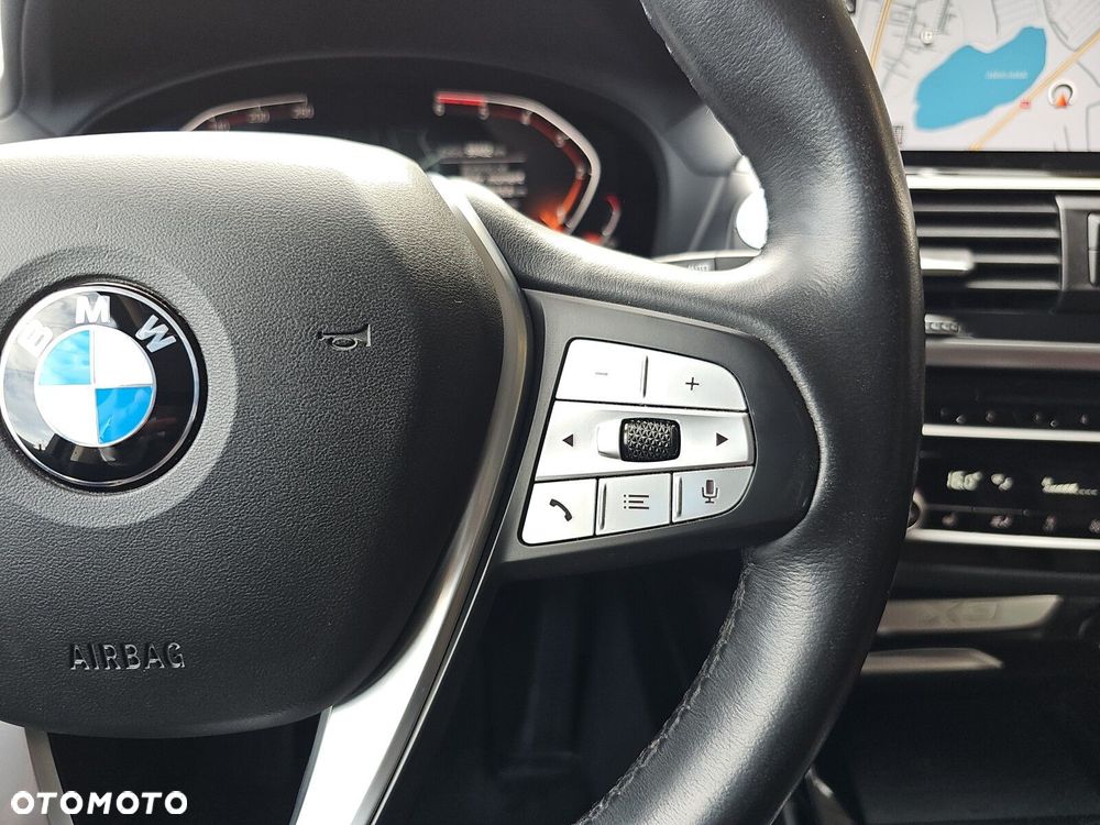 BMW X3 xDrive20d Luxury Line - 16