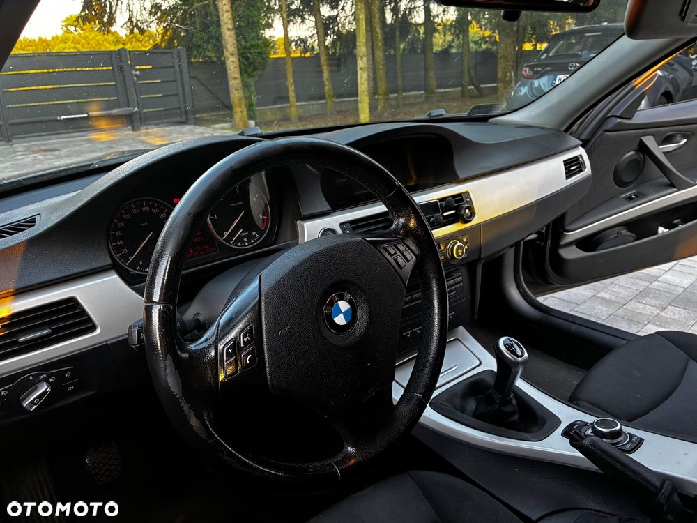 BMW Seria 3 - 12