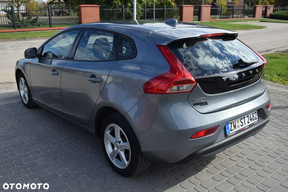 Volvo V40 D2 Kinetic - 10