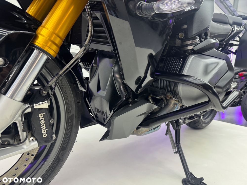 BMW RS - 33
