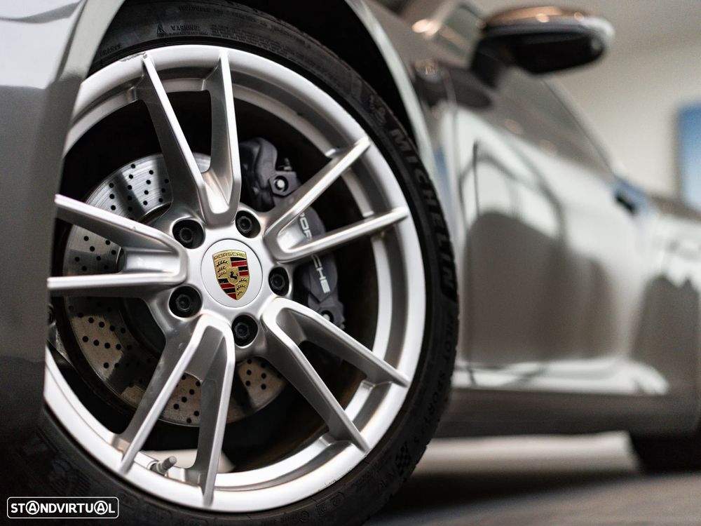 Porsche 911 (992) Carrera 4 PDK - 15