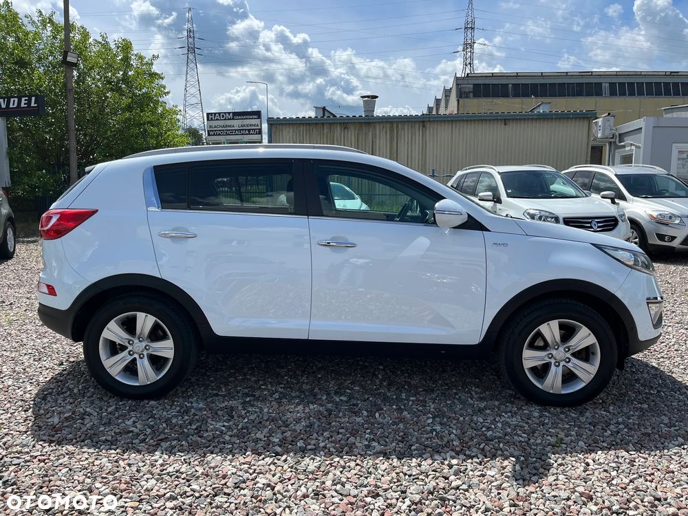 Kia Sportage 2,0 CRDI AWD Dream-Team Edition - 3