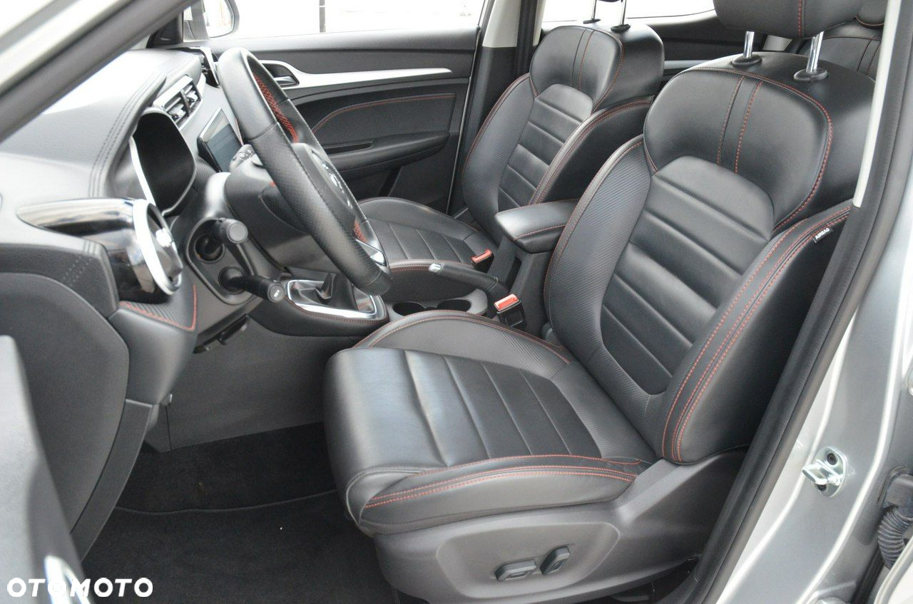 MG ZS - 29