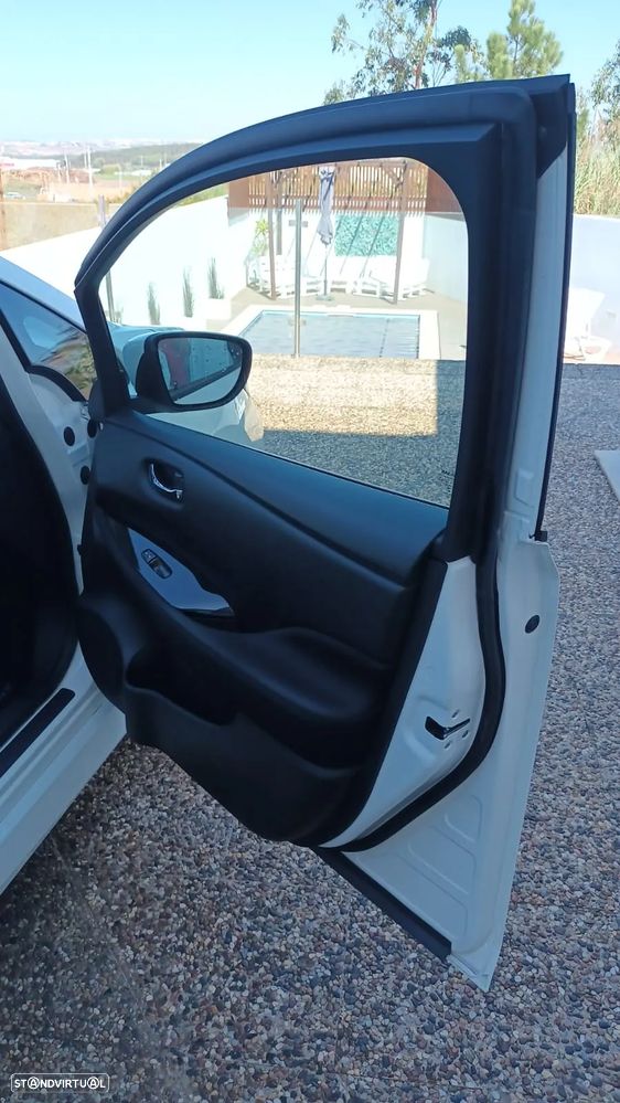 Nissan Leaf - 10