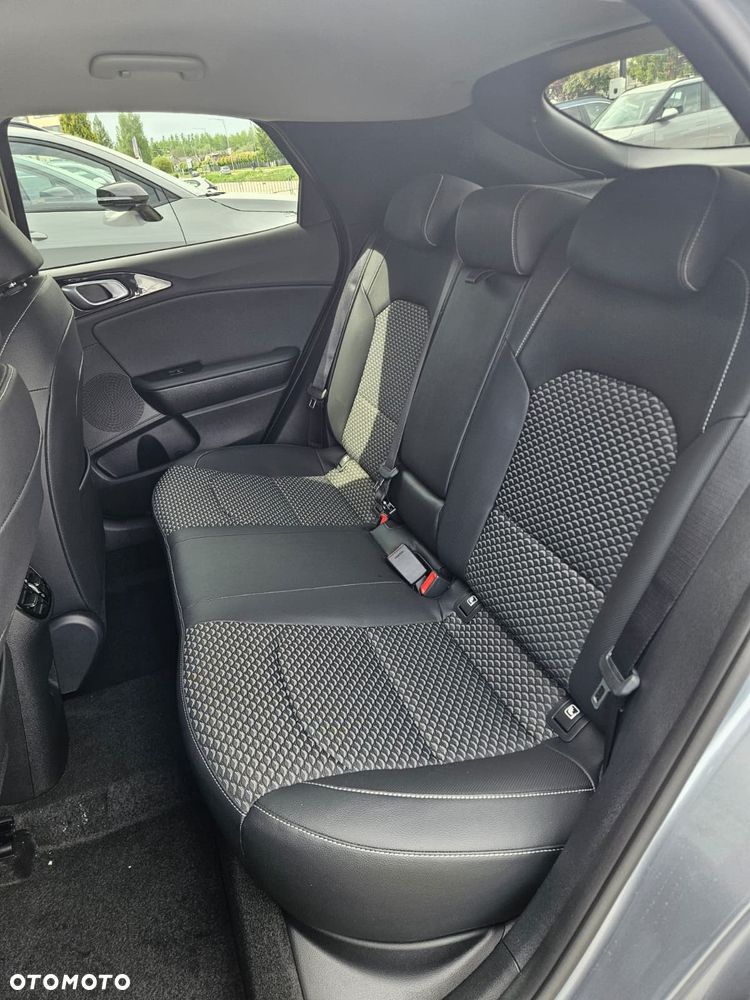 Kia XCeed 1.6 T-GDI Business Line DCT - 10