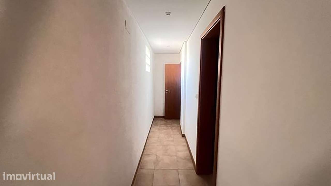 Moradia T1 - Amares - Grande imagem: 5/10