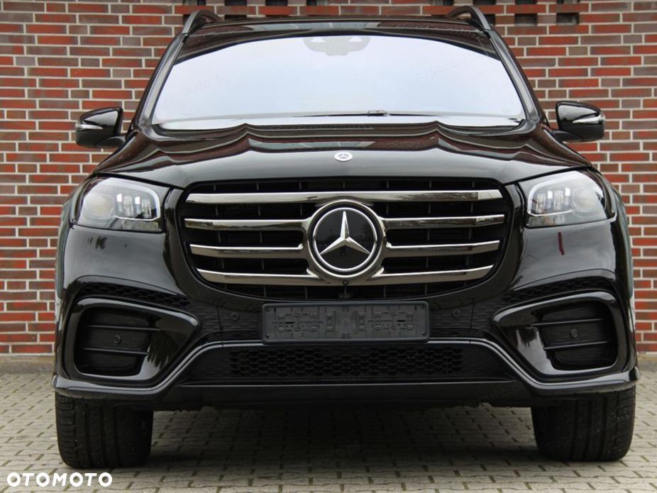Mercedes-Benz GLS - 2