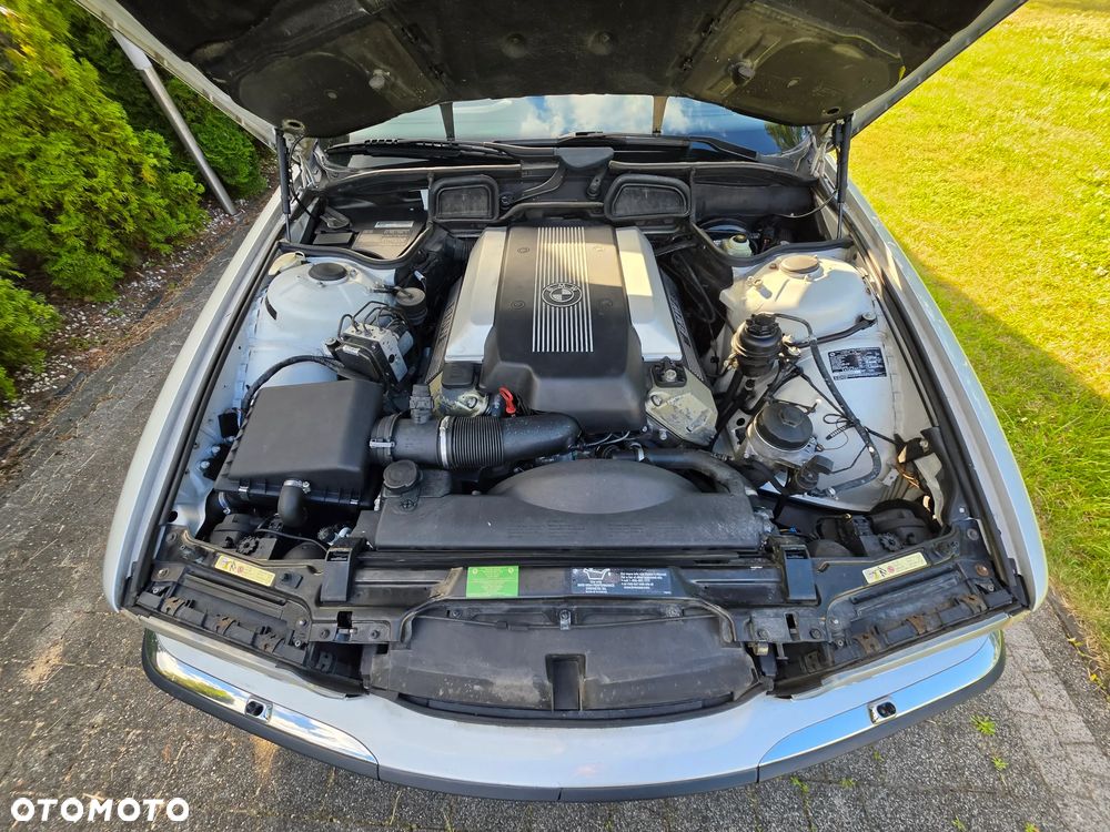 BMW Seria 7 740iL - 27