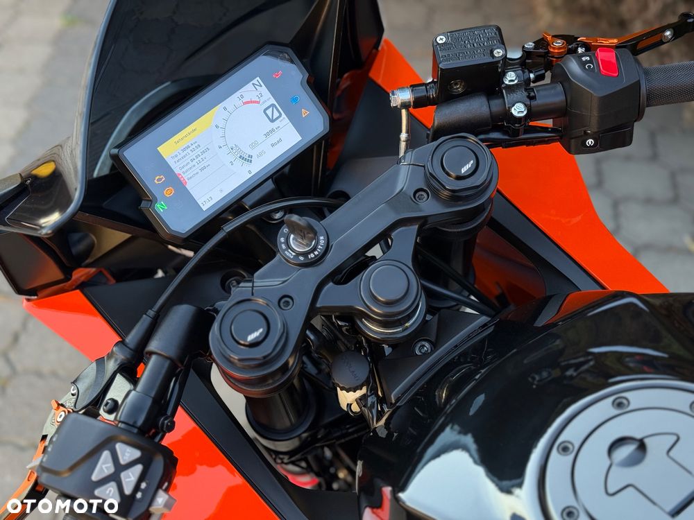 KTM RC 125 - 28