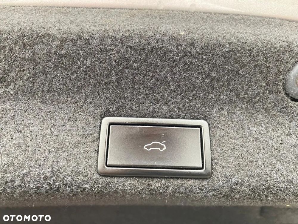 Volkswagen Passat 2.0 TDI BMT Comfortline DSG - 9