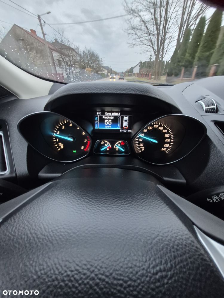 Ford Kuga 1.5 EcoBoost 2x4 Titanium - 28