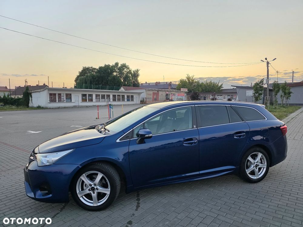 Toyota Avensis Touring Sports 1.8 Multidrive S Comfort - 3