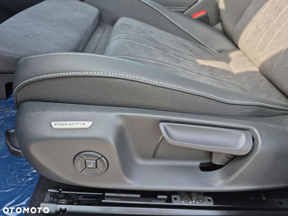 Volkswagen T-Roc 1.5 eTSI Style DSG - 10