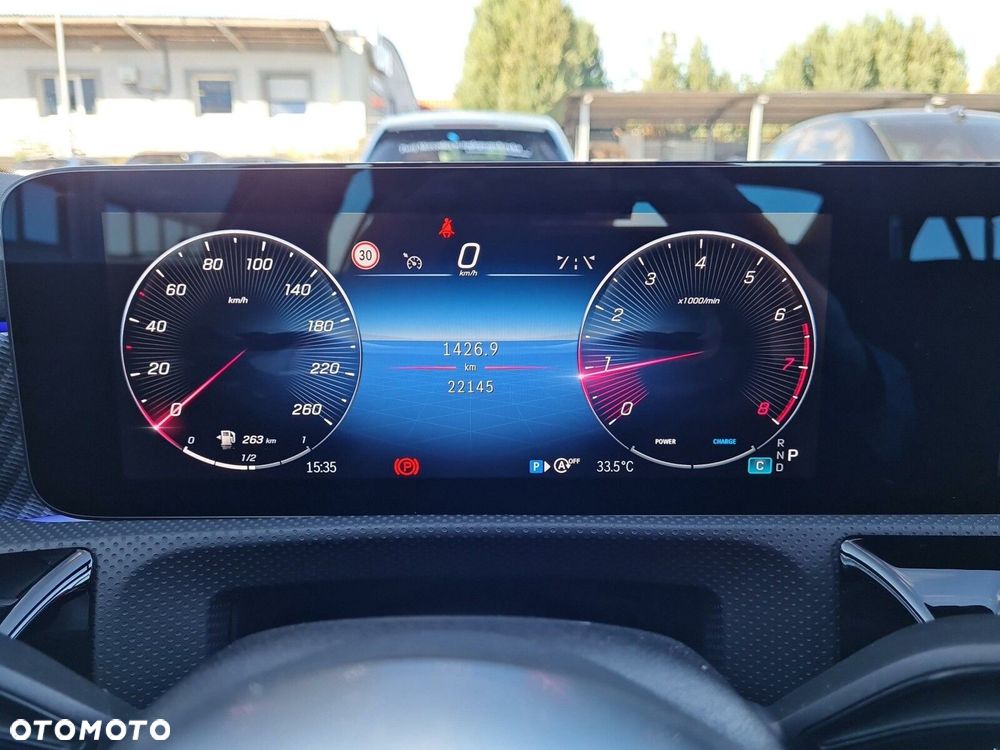 Mercedes-Benz CLA 180 Progressive 7G-DCT - 22