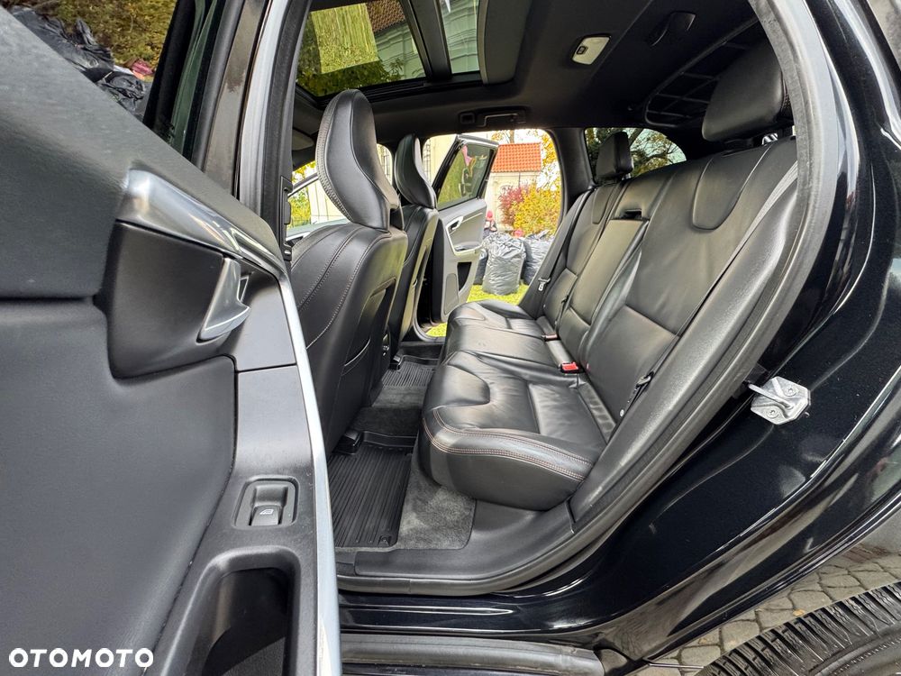 Volvo XC 60 - 30