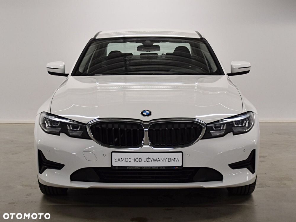 BMW Seria 3 318i Advantage - 9