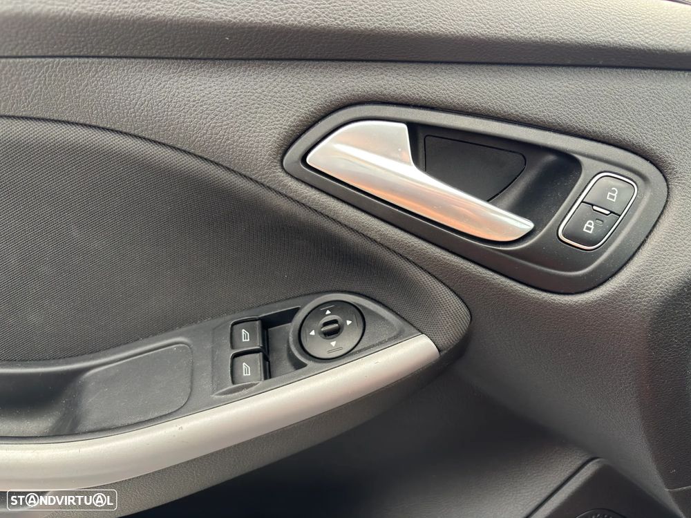 Ford Focus SW 1.0 SCTi Trend+ - 13