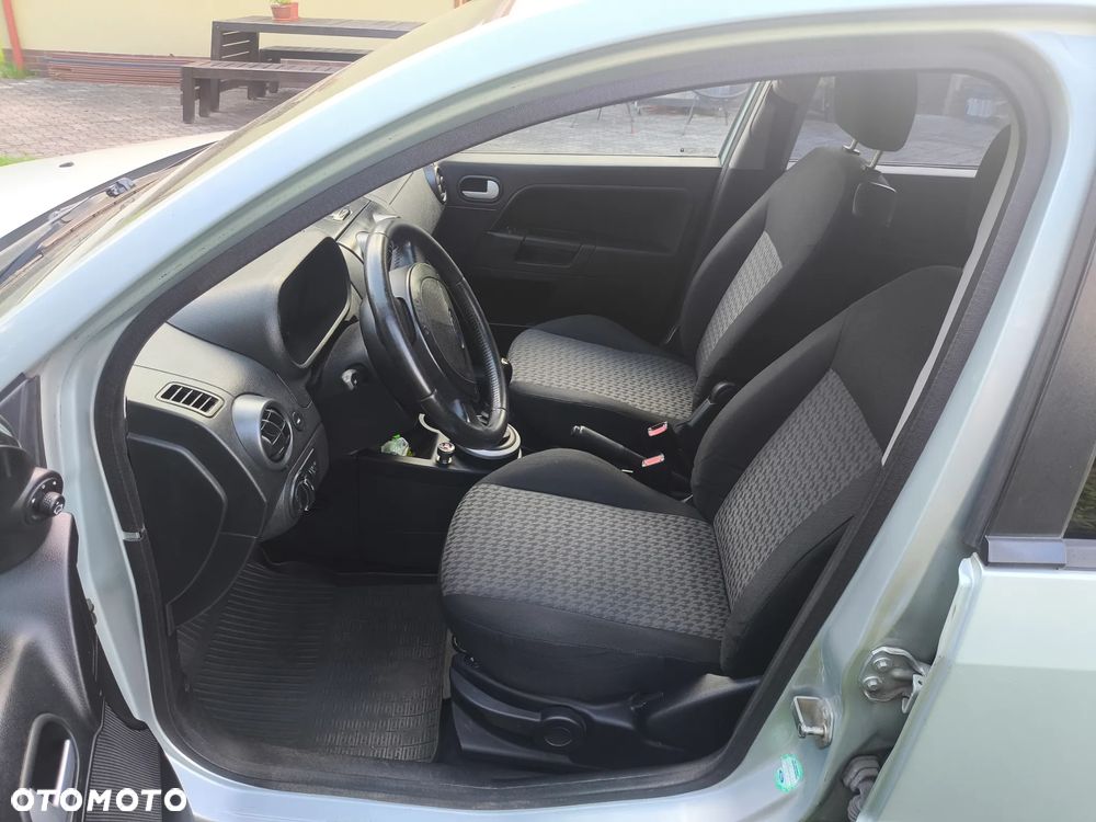 Ford Fusion - 3