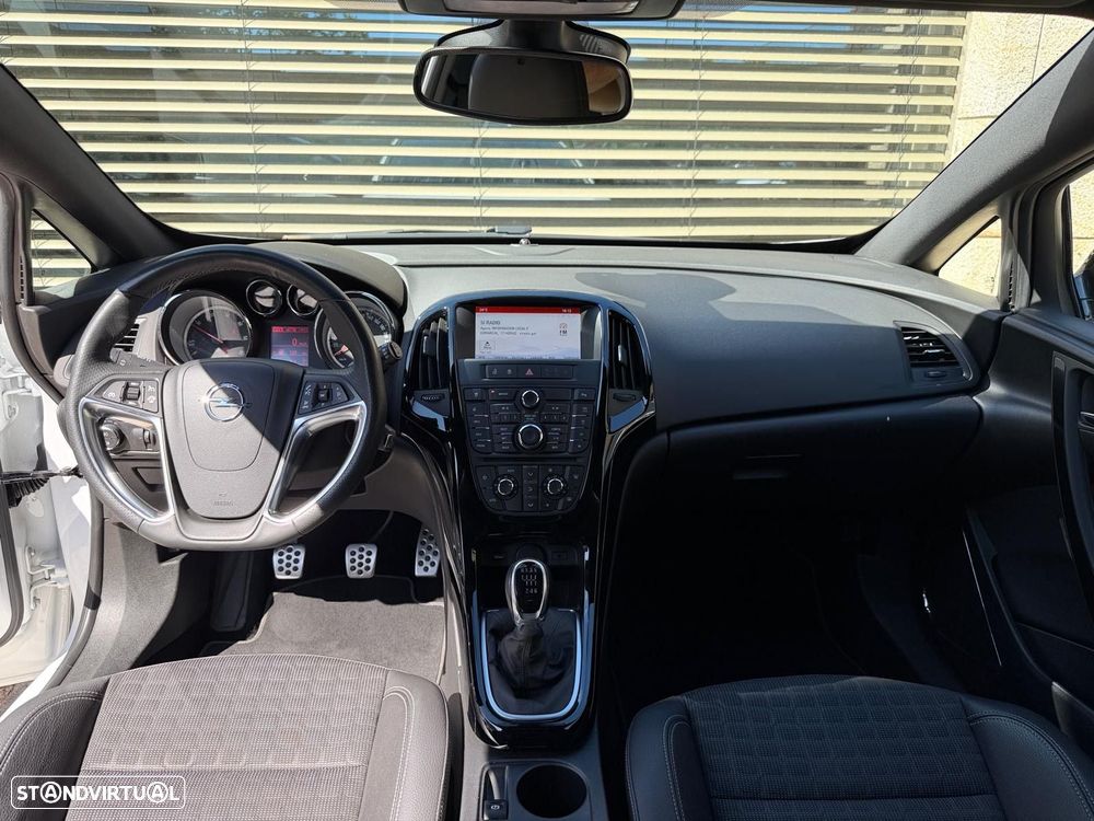 Opel Astra GTC 1.6 CDTi S/S - 12