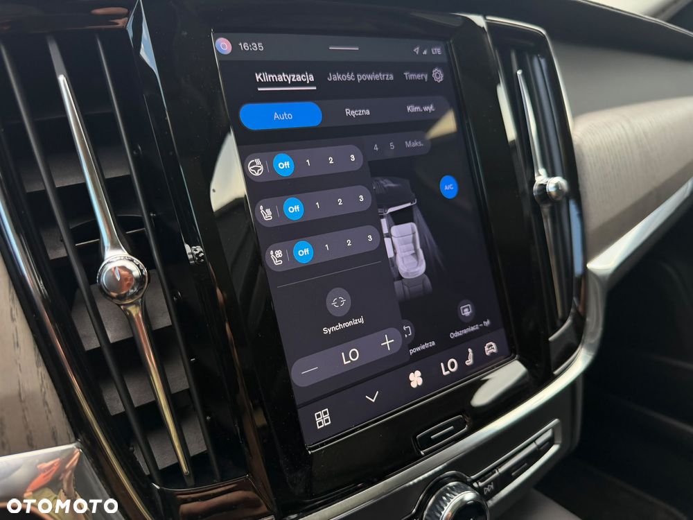 Volvo V90 - 32