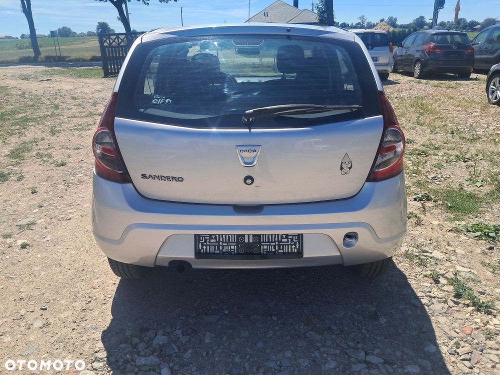 Dacia Sandero - 4
