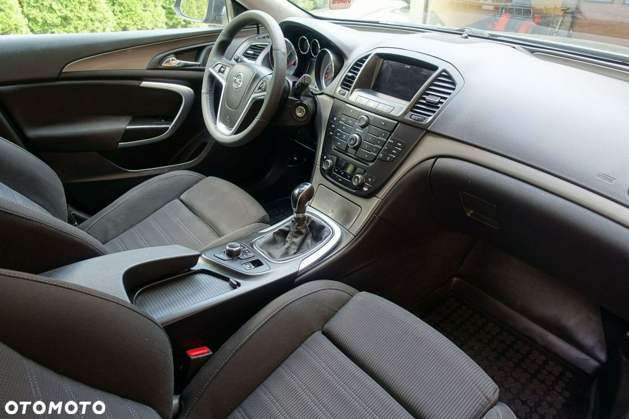 Opel Insignia - 13