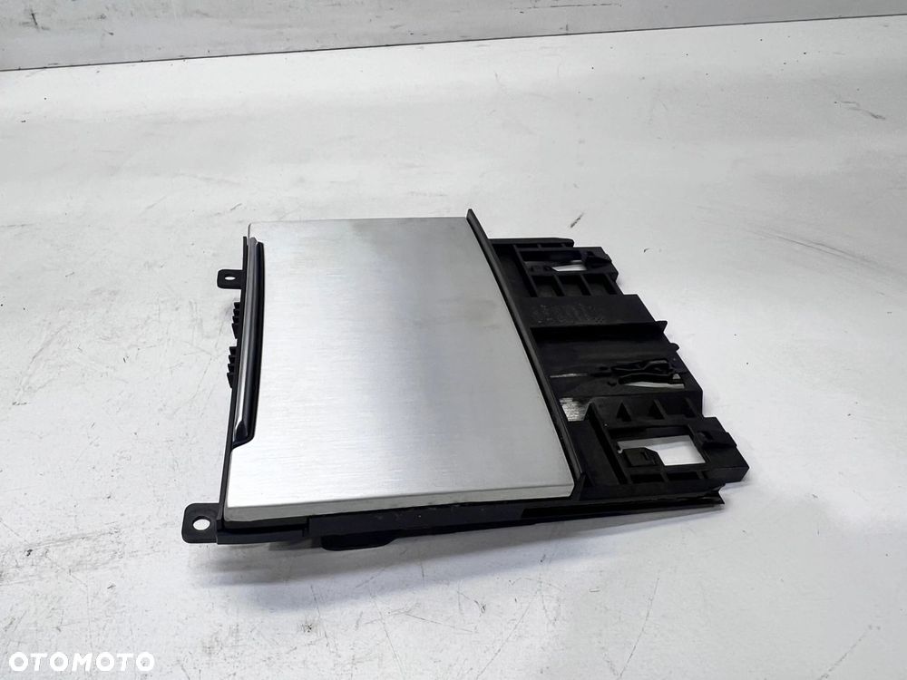 POPIELNICZKA PRZÓD AUDI A6 C7 4G0863273 4PK 2/26 SZCZOTKOWANE ALUMINIUM - 2