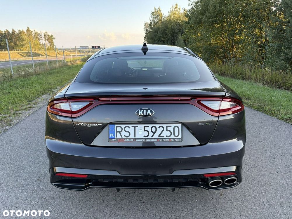 Kia Stinger - 4