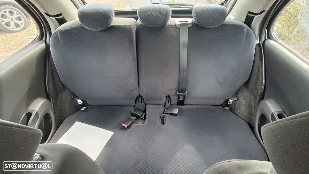 Nissan Micra 1.5 dCi Acenta - 11