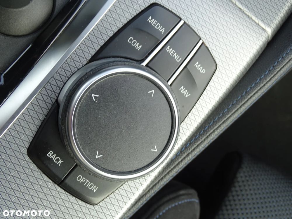 BMW Seria 5 530i GPF xDrive M Sport sport - 25