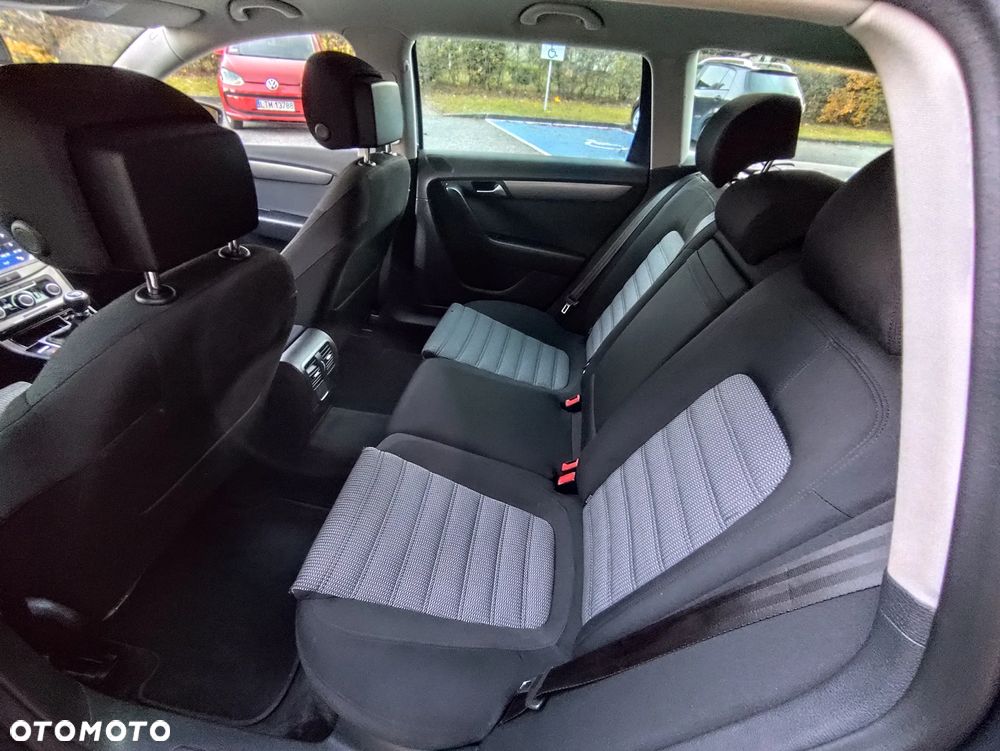 Volkswagen Passat 2.0 TDI Comfortline - 21