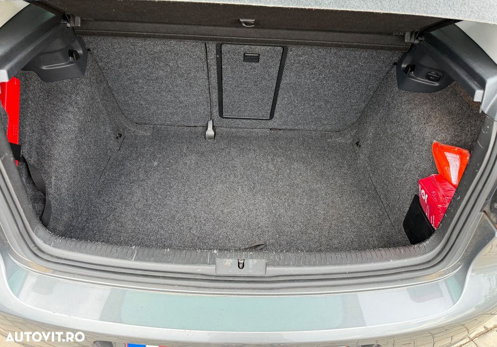 Volkswagen Golf 1.4 TSI Highline - 14