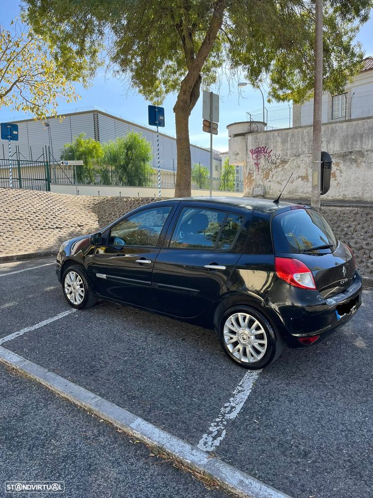 Renault Clio 1.5 dCi GT - 8