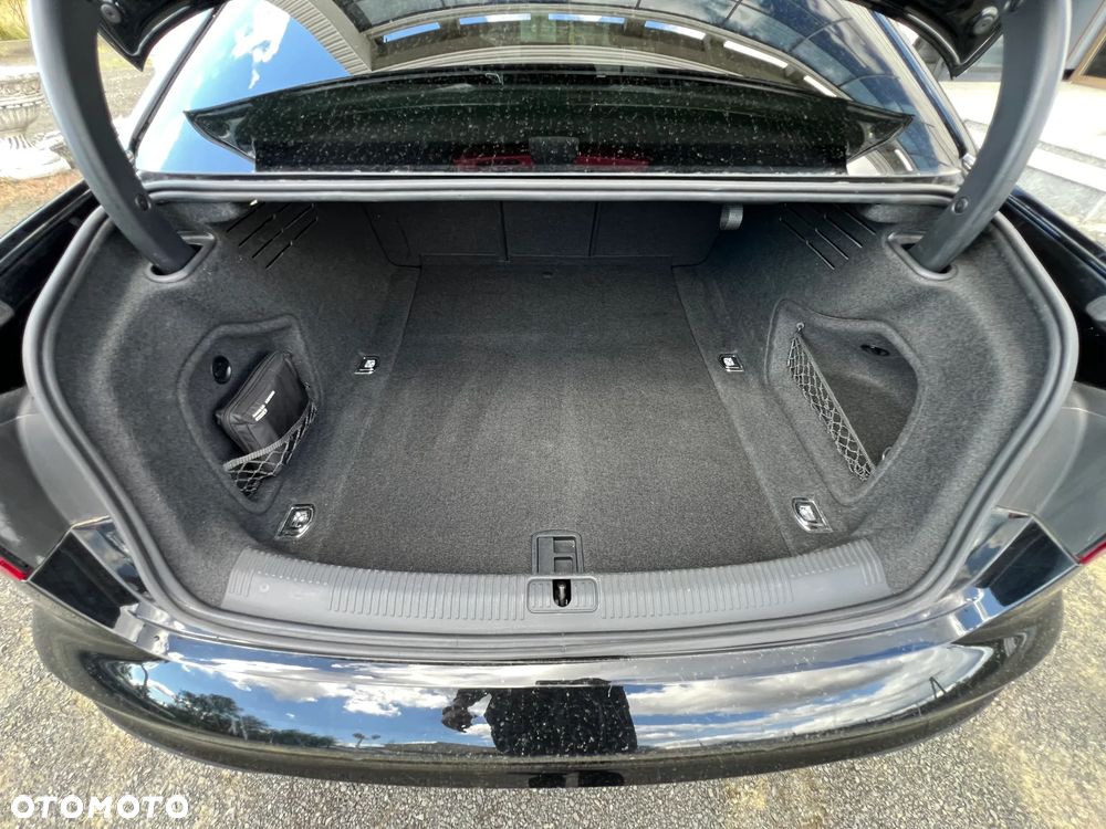Audi A4 Limousine 35 TFSI Sport S tronic - 9