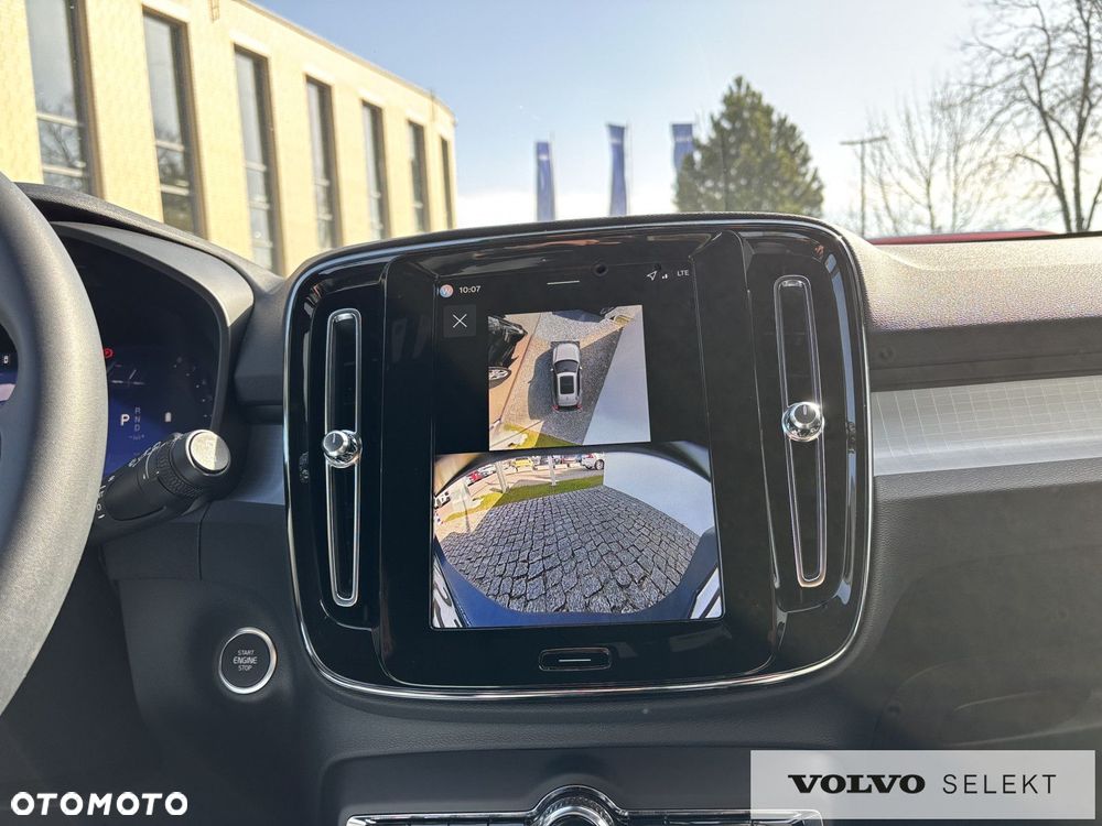 Volvo XC 40 - 18