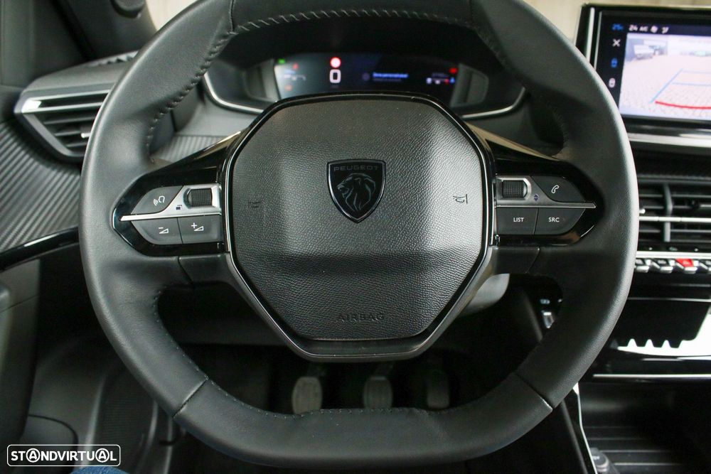 Peugeot 2008 1.2 PureTech Allure - 32