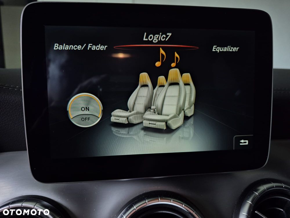 Mercedes-Benz CLA 250 4Matic 7G-DCT - 33