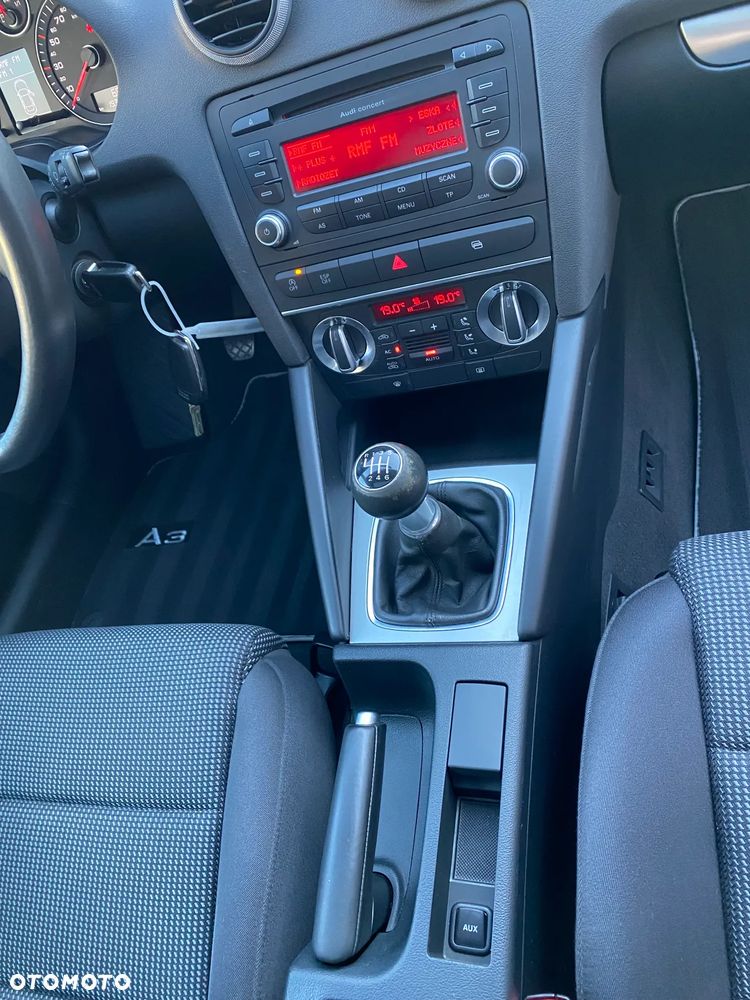 Audi A3 Sportback 1.4 TFSI Ambiente - 35