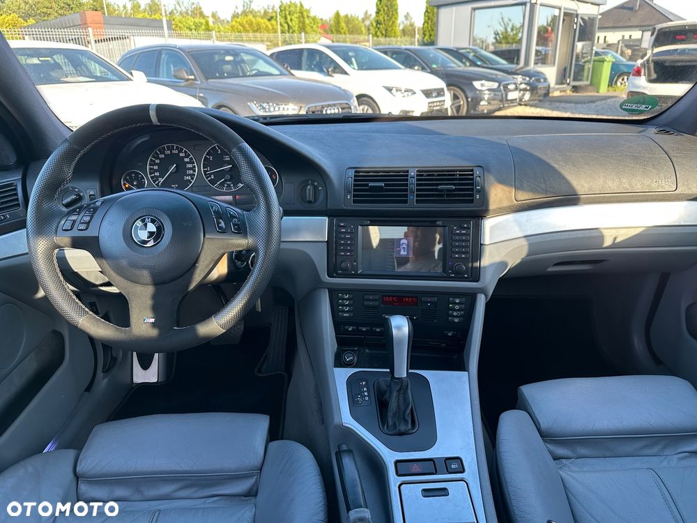 BMW Seria 5 525i - 4
