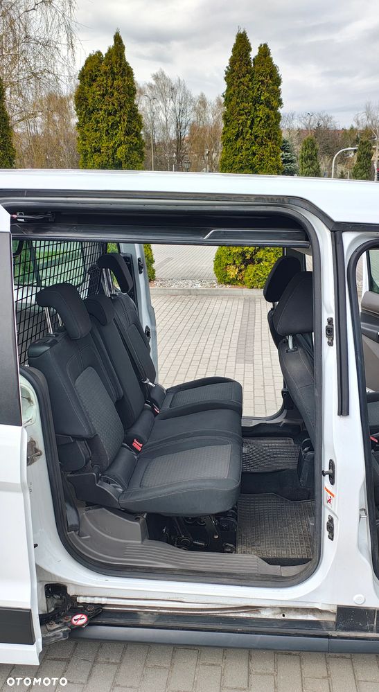 Ford Transit Connect II - 26