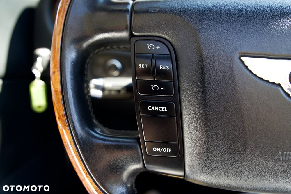 Bentley Continental GT - 15