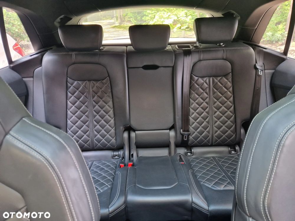 Audi Q8 - 8