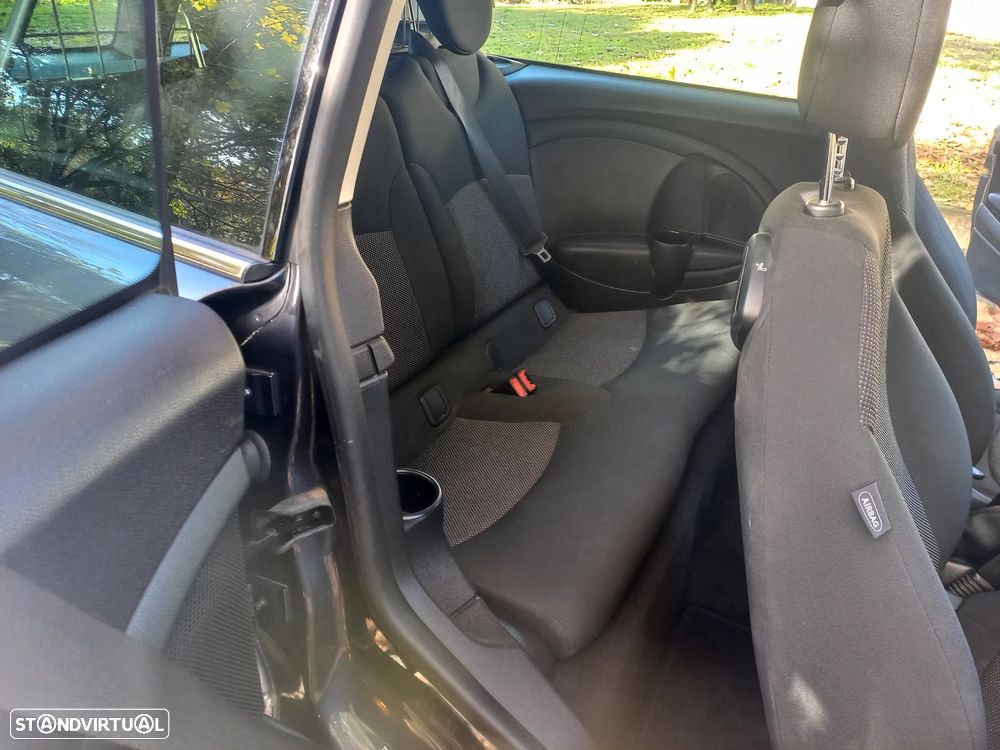 MINI Clubman One D - 11