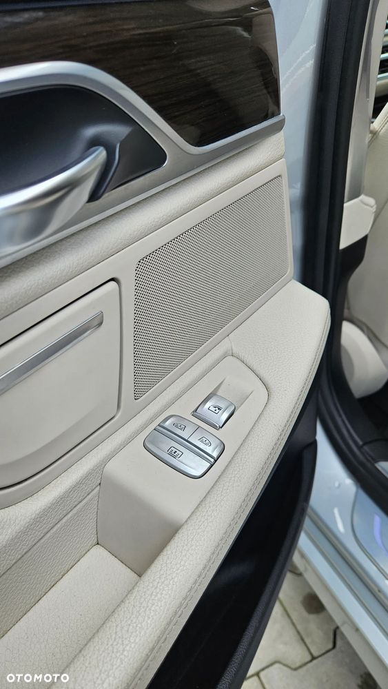 BMW Seria 7 730d - 20