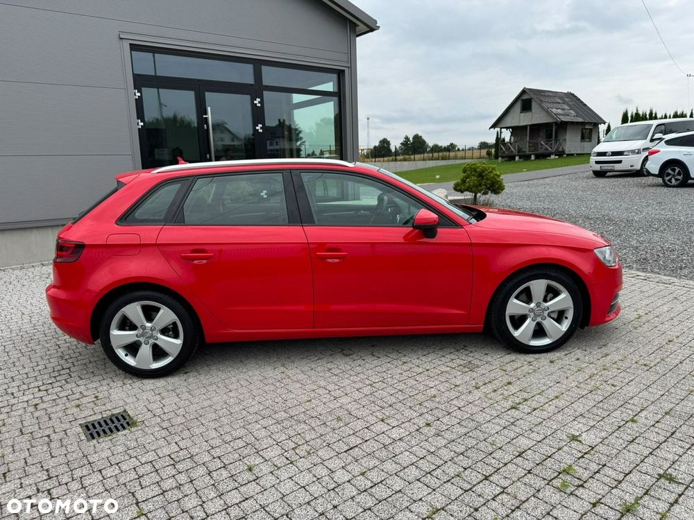 Audi A3 Sportback - 4