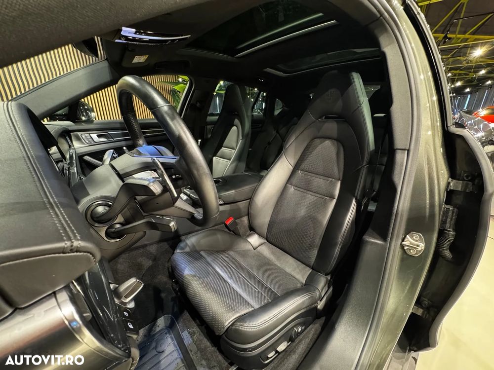 Porsche Panamera 4 - 15