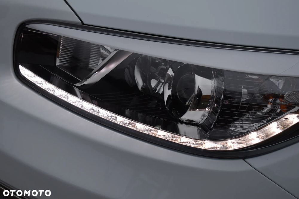 Kia Ceed 1.4 CVVT Dream-Team Edition - 17