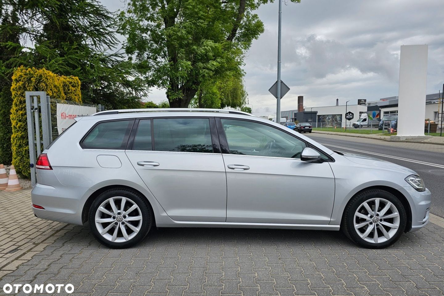Volkswagen Golf - 12